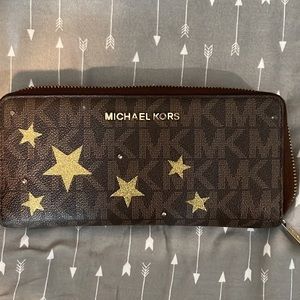 Michael Kors zipclose wallet